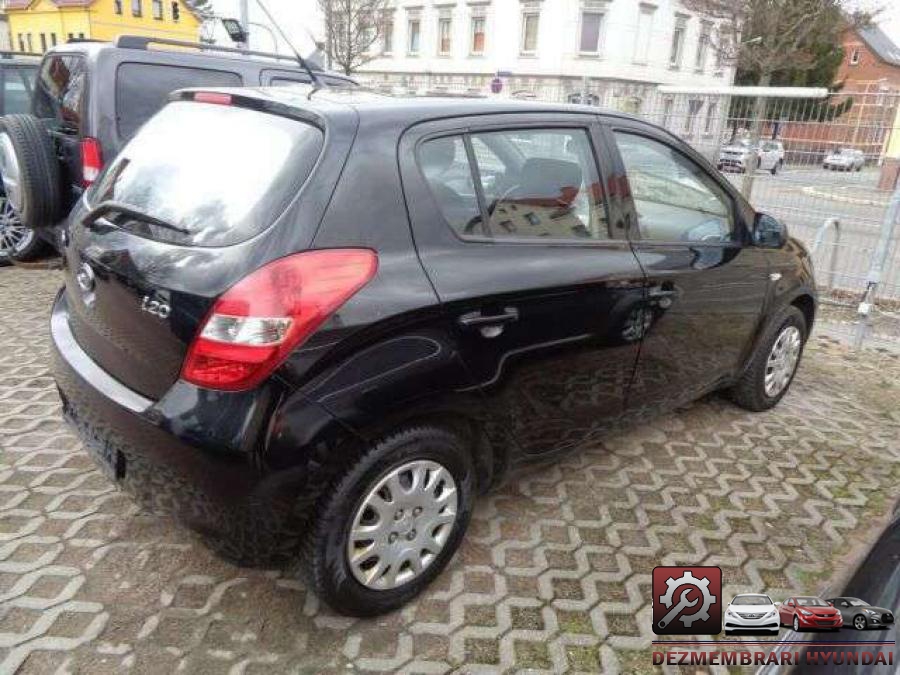 Aripa fata hyundai i20 2011