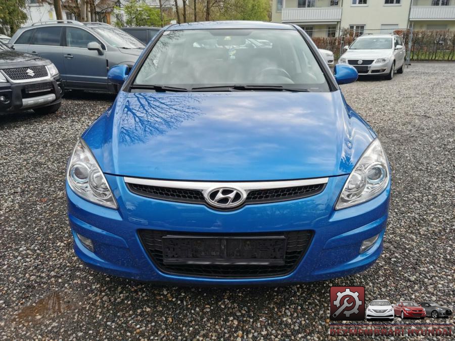 Aripa fata hyundai i30 2009