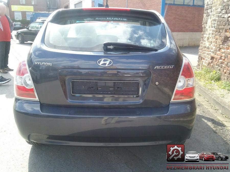 Bancheta spate hyundai accent 2006