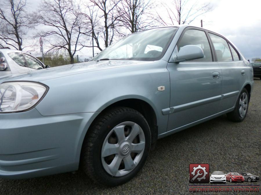 Bandouri hyundai accent 2009