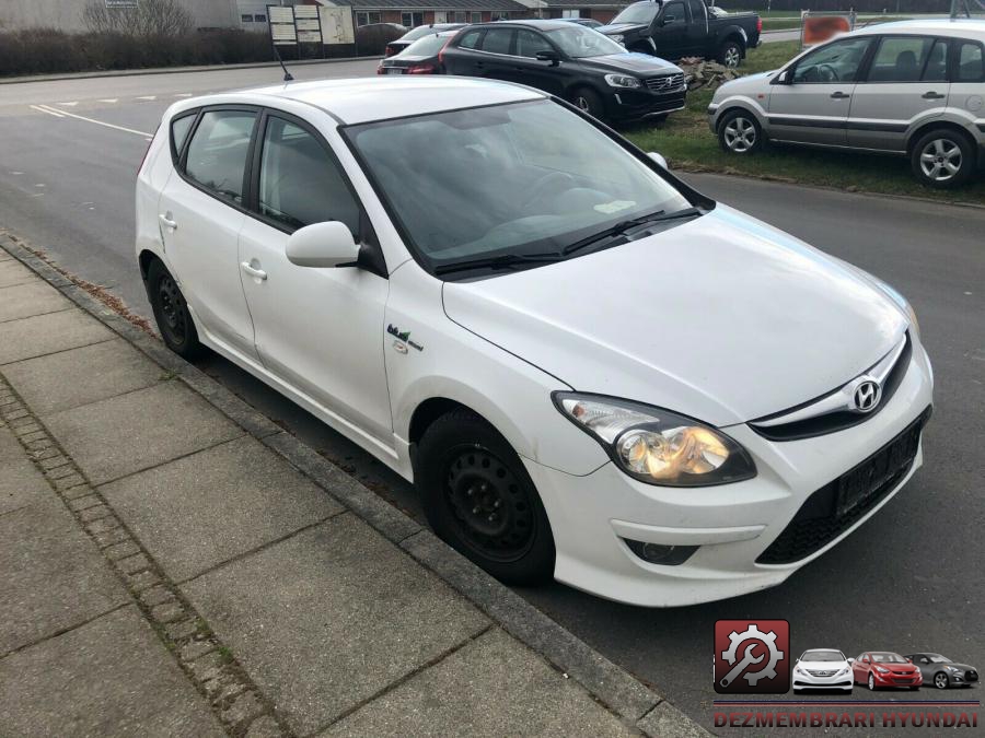 Capac culbutori hyundai i30 2010