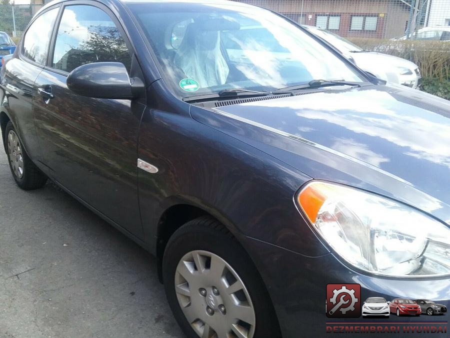 Comenzi butoane hyundai accent 2009